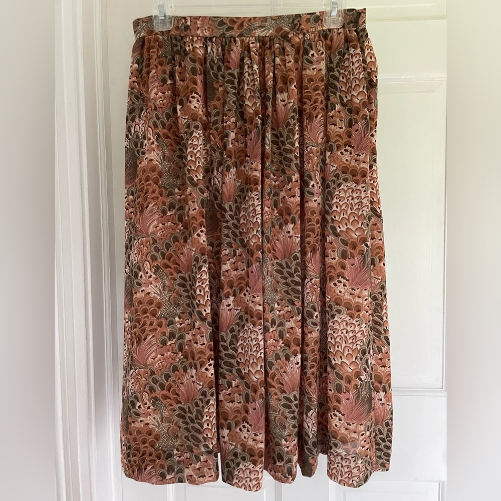 Feather pattern skirt golden brown vintage campus casuals of California size 14